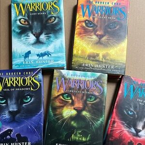 The broken code -Warriors Book Set by Erin Hunter